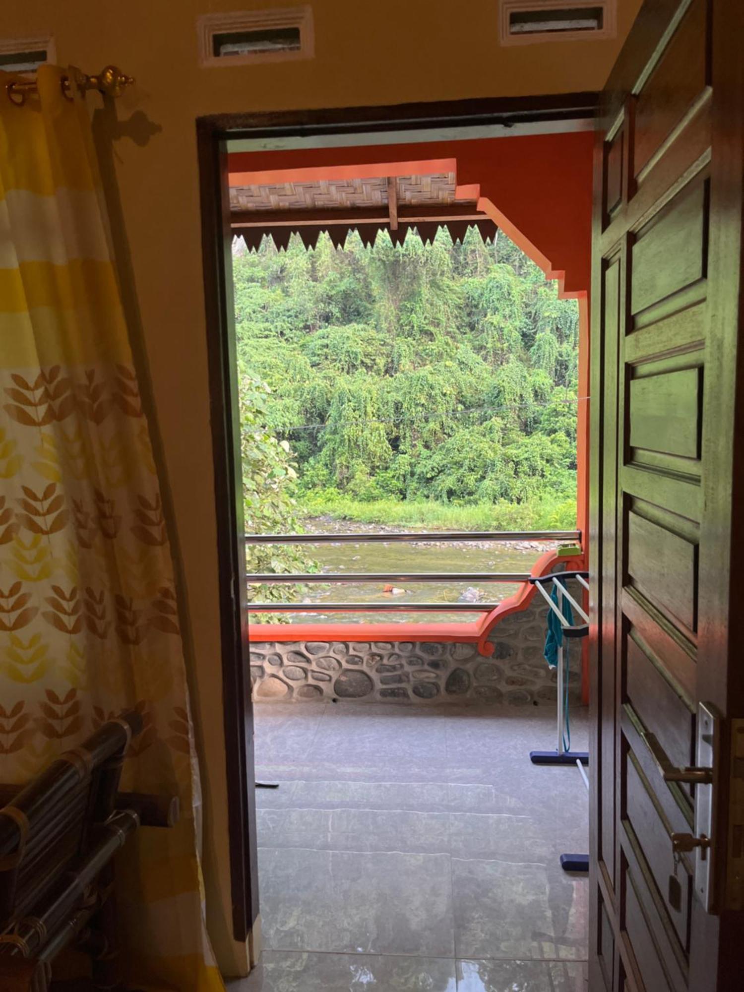 Ridho'S Homestay & Jungle Trekking 부킷 라왕 외부 사진